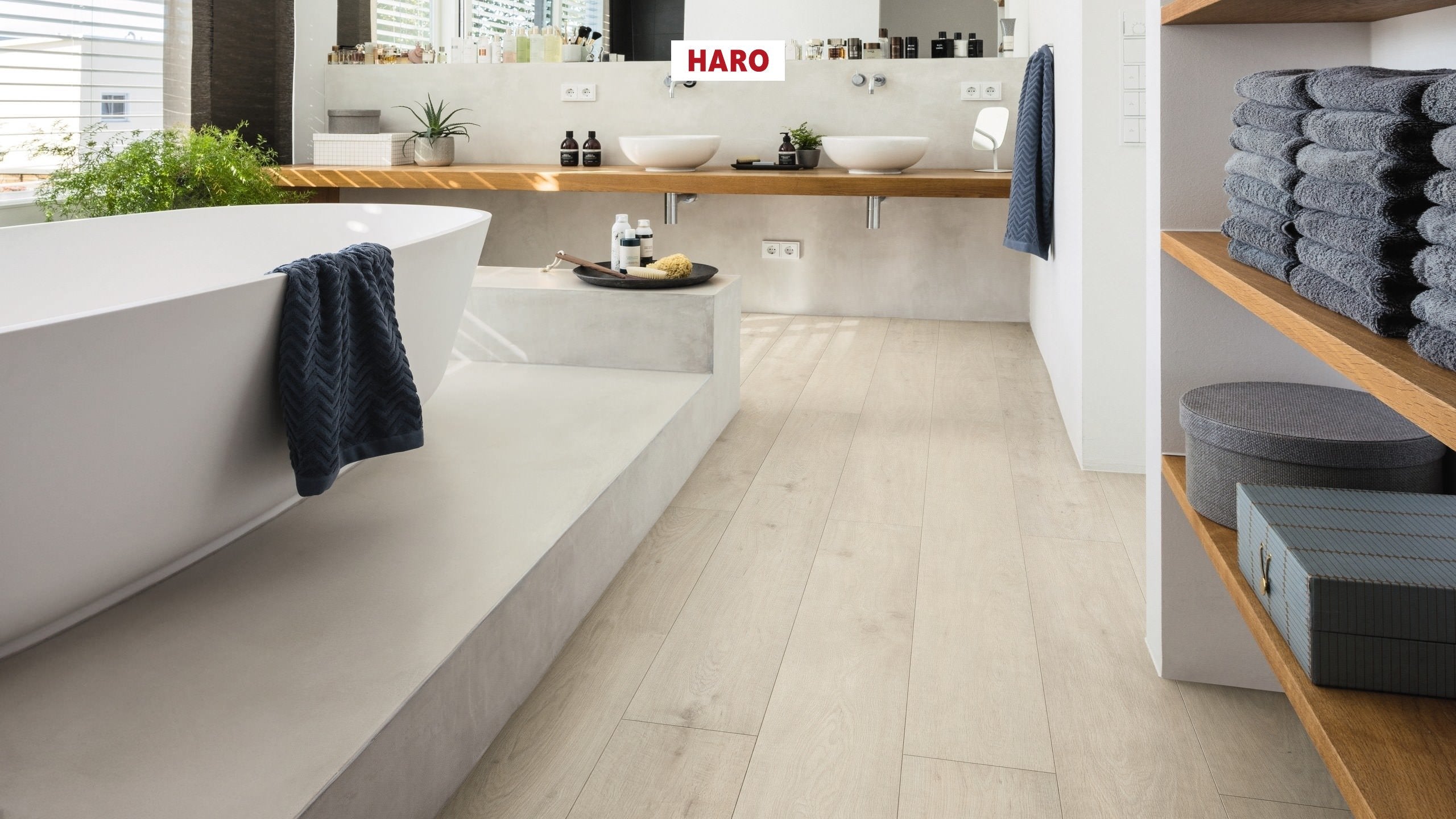 Laminate Floor Tritty 200 Aqua Plank 1-Strip 4V Oak Sicilia White