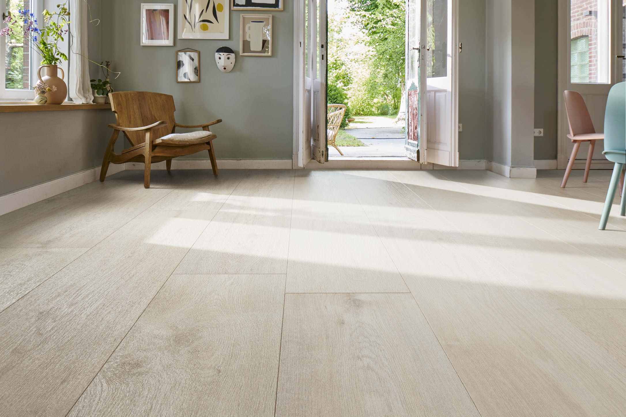 Laminate Floor Tritty 200 Aqua Plank 1-Strip 4V Oak Sicilia White