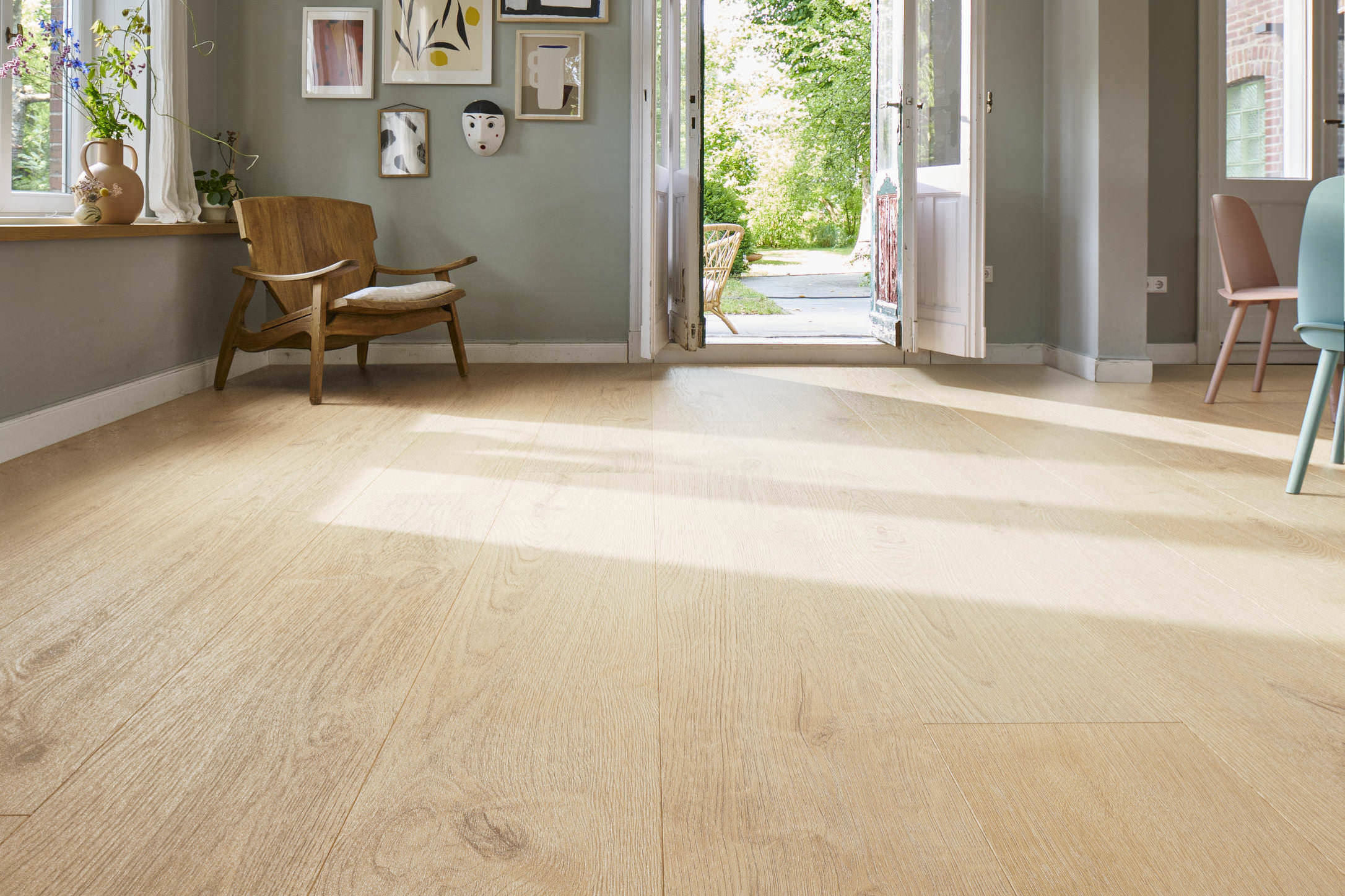 Laminate Floor Tritty 100 Plank 1-Strip 4V Oak Portland Puro